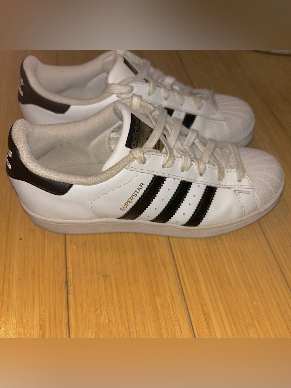 Women’s Adidas Superstar Low-rise Sneakers